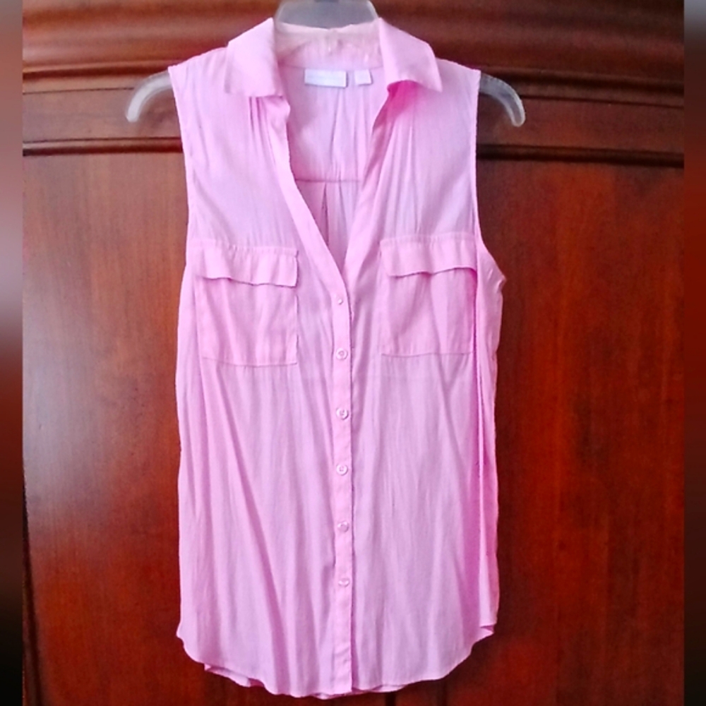 👚🩷  York & Company blouse 🩷👚 - Picture 2 of 6